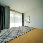 The Ni Akyarlar -